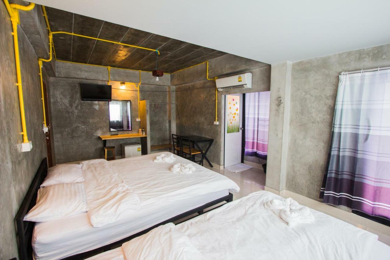 The Sky Loft Hotel Pathum Thani Exterior foto